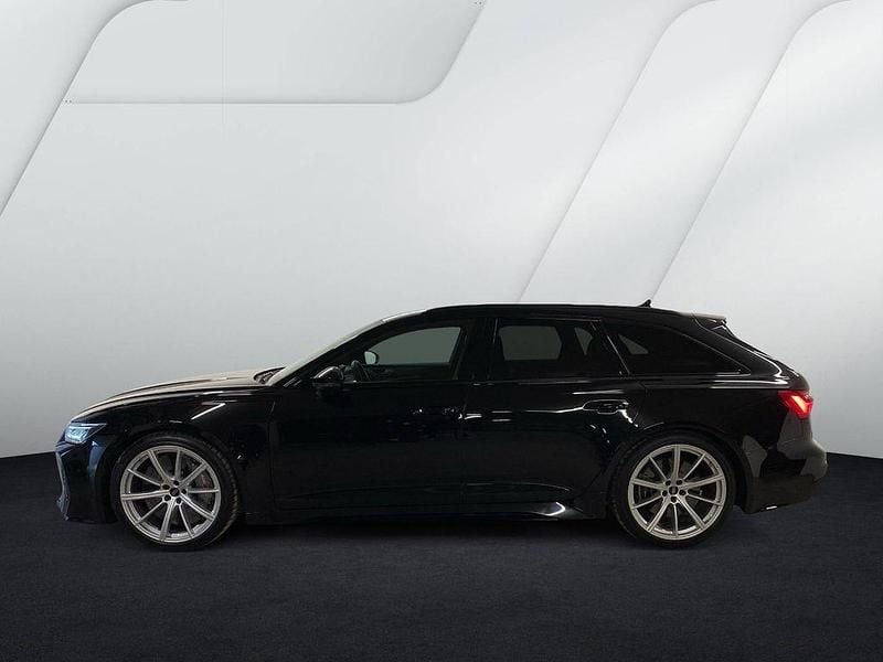 Gebraucht Audi RS6 Ambiente 600 PS (441 kW) 2022 Mythosschwarz metallic Kombi