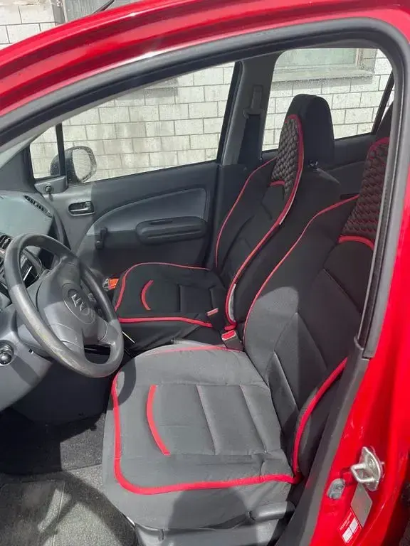Usado Suzuki Splash Basic 65 HP (47 kW) 2009 Vermelho Citadino