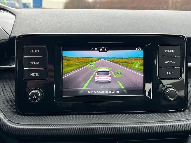 Gebraucht Skoda Fabia Active 65 PS (47 kW) 2023 Blau Kleinwagen