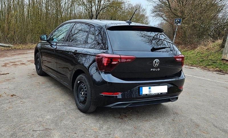 Gebraucht VW Polo Life 95 PS (69 kW) 2023 Schwarz Kleinwagen