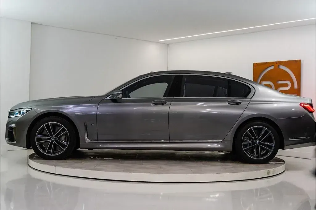 Gebraucht BMW 750L Executive 532 PS (391 kW) 2019 Grau Limousine