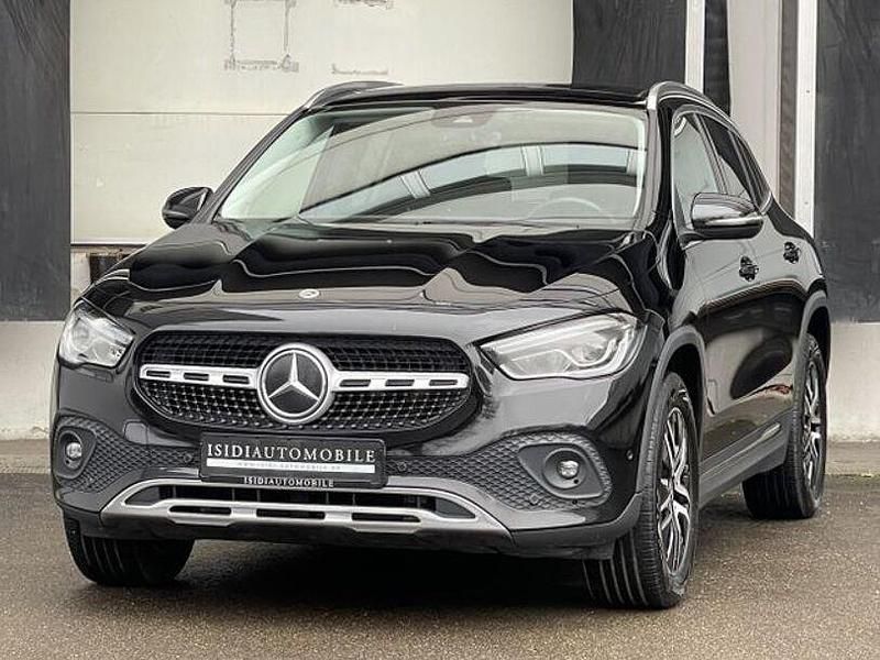 Gebraucht Mercedes GLA220 Progressive 190 PS (139 kW) 2021 Nachtschwarz SUV