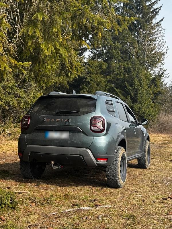 Gebraucht Dacia Duster 115 PS (84 kW) 2023 Grün SUV
