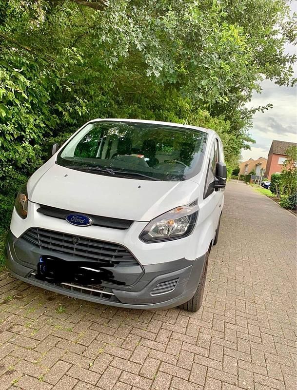 Weiß Gebraucht 2017 Ford Transit Van / Kleinbus | 7.900 € - Bild 1/4