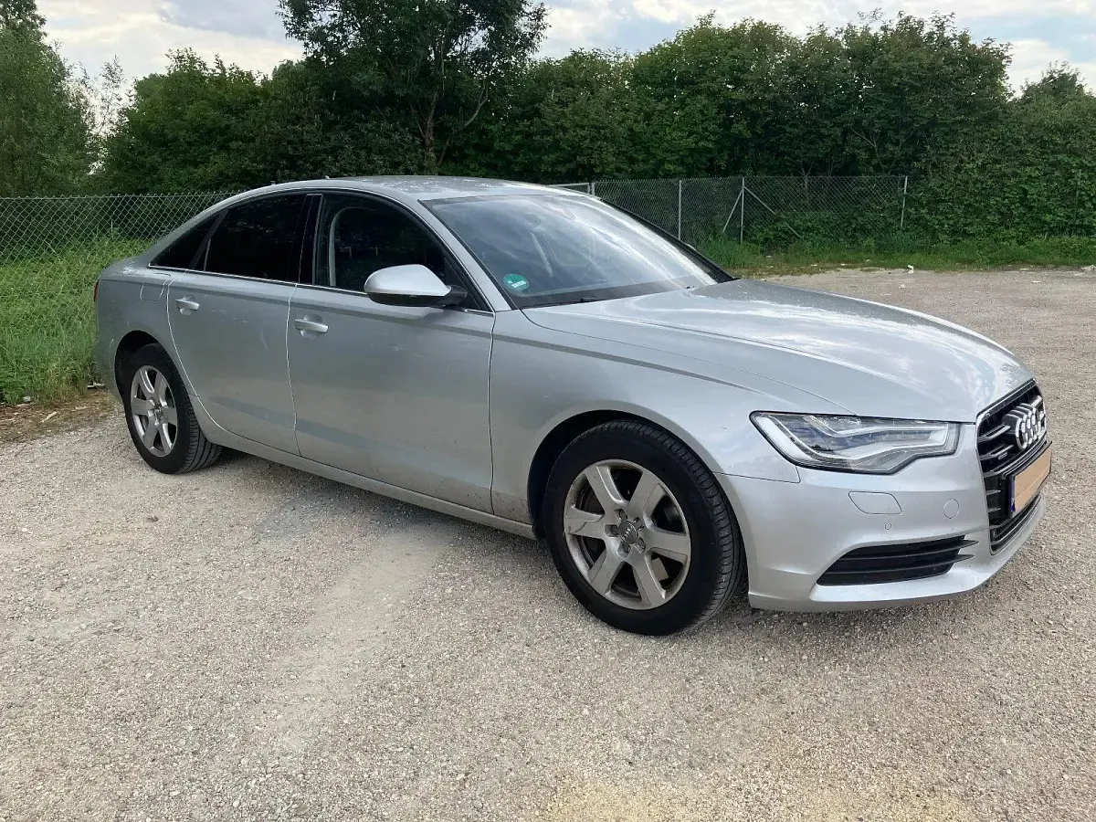 Gebraucht Audi A6 Ambiente 310 PS (228 kW) 2014 Silber Limousine