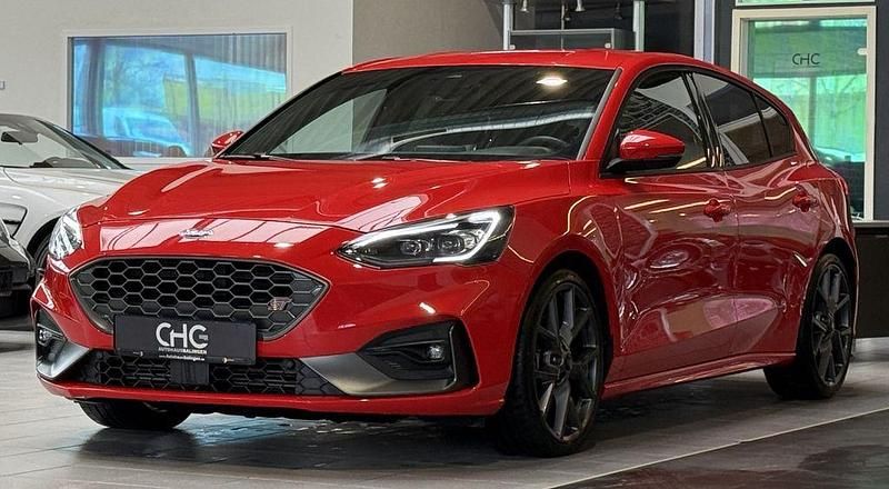Gebraucht Ford Focus ST 280 PS (205 kW) 2020 Rot Limousine