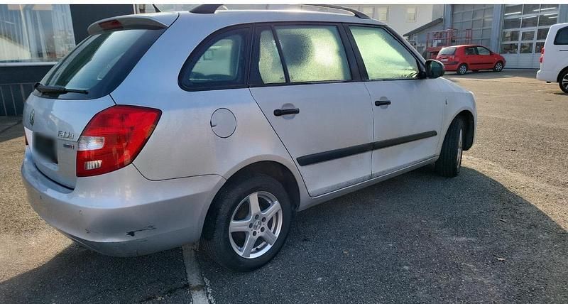 Gebraucht Skoda Fabia 70 PS (51 kW) 2011 Kombi