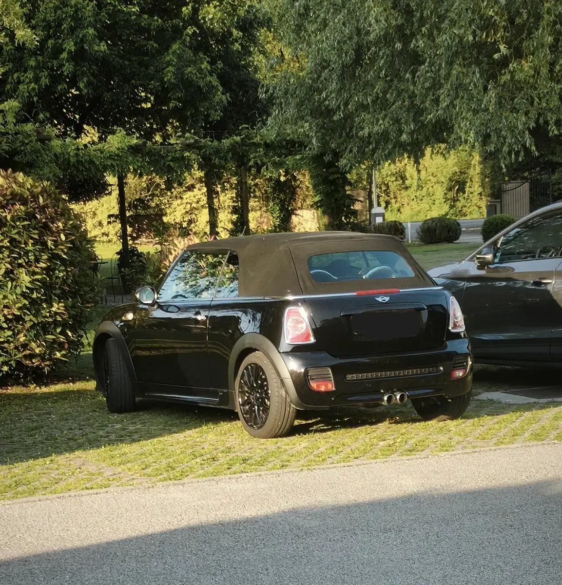 Brugt Mini John Cooper Works Cabriolet 184 HK (135 kW) 2012 Sort Cabriolet