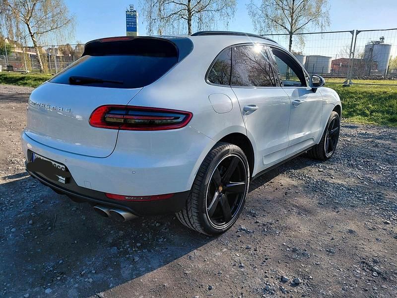 Gebraucht Porsche Macan S 258 PS (189 kW) 2016 Weiß SUV