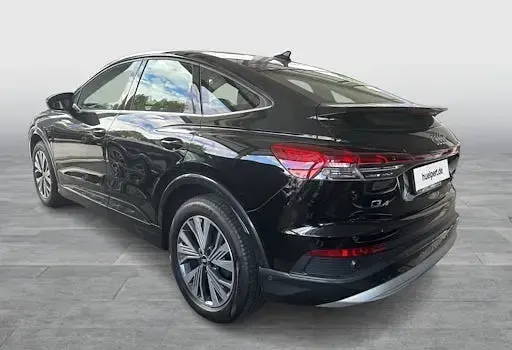 Gebraucht Audi Q4 Sportback e-tron Ambiente 125 kW (170 PS) 2023 Schwarz SUV