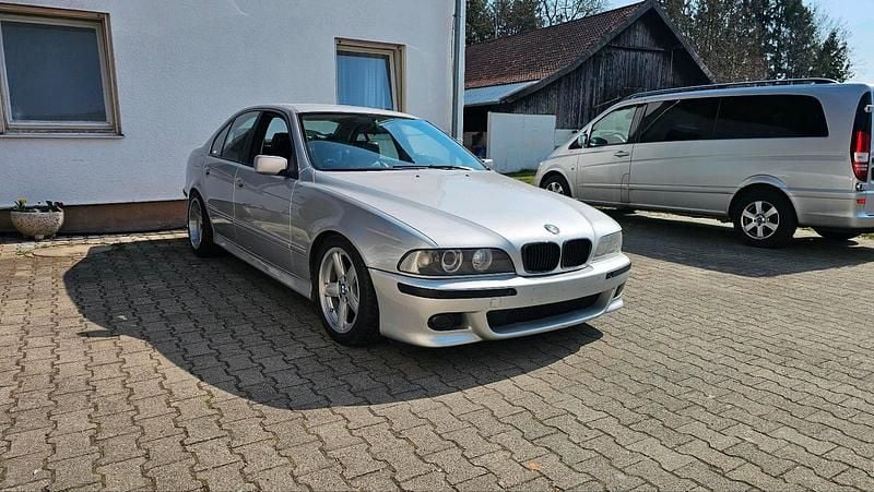 Gebraucht BMW 525 163 PS (119 kW) 2002 Grau Limousine