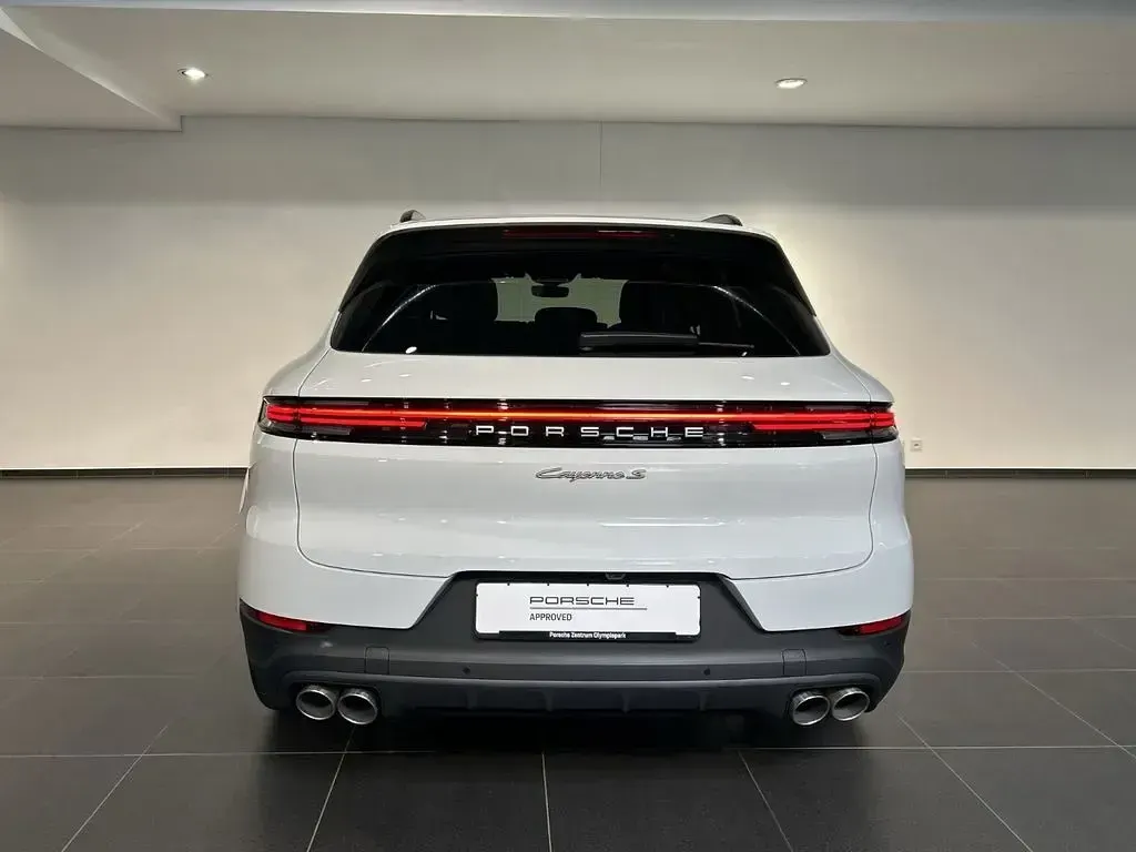 Gebraucht Porsche Cayenne S E-Hybrid 519 PS (381 kW) 2025 Weiß SUV