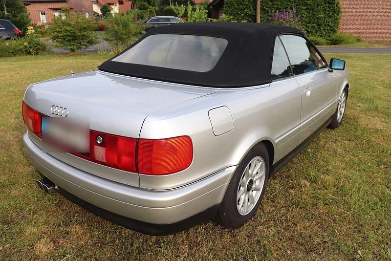 Gebraucht Audi Cabriolet 150 PS (110 kW) 1994 Silber Cabrio