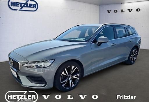 Gebraucht Volvo V60 Core 163 PS (119 kW) 2024 Vapour grey / metallic Kombi
