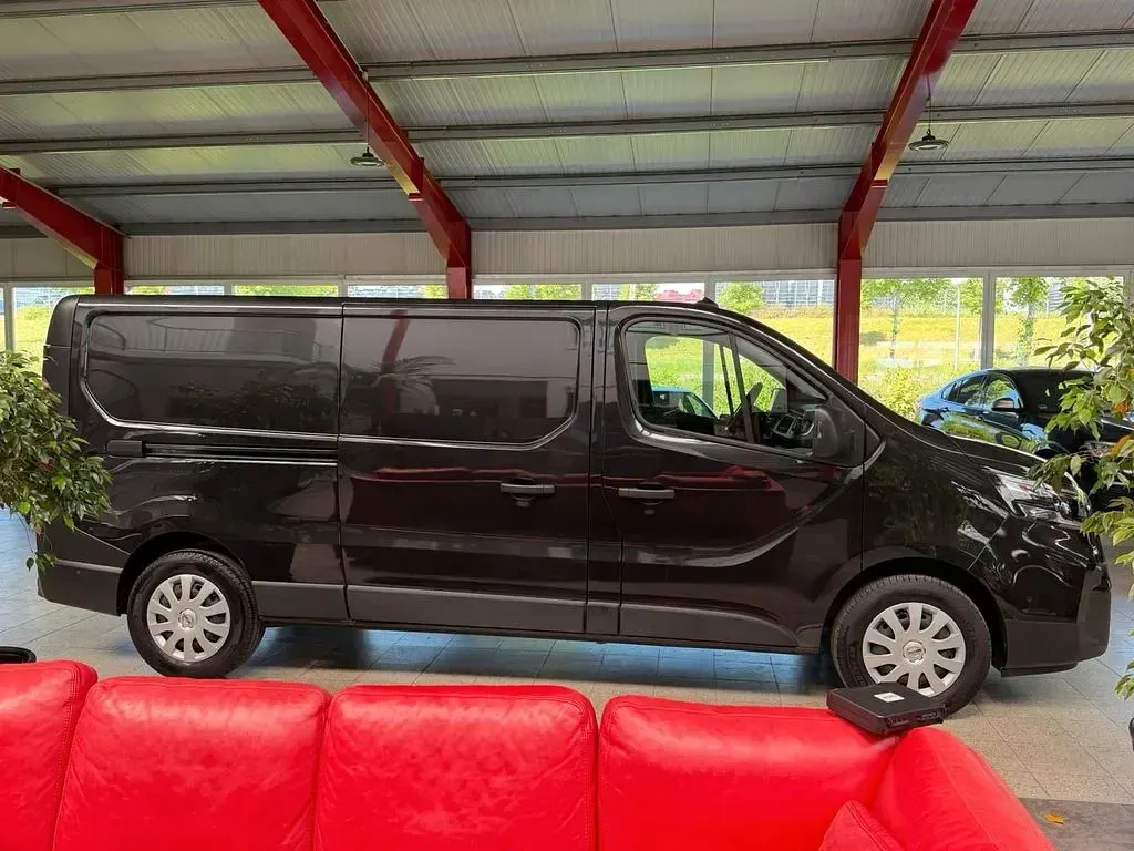 Gebraucht Nissan Primastar N-Connecta 150 PS (110 kW) 2024 Schwarz Van / Kleinbus