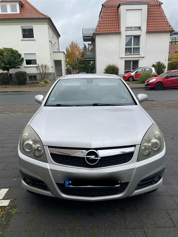 Silber Gebraucht 2007 Opel Vectra GTS Limousine | 1.900 € - Bild 1/4