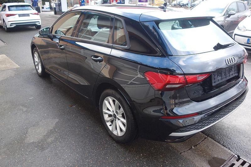 Gebraucht Audi A3 116 PS (85 kW) 2025 Weiß Limousine