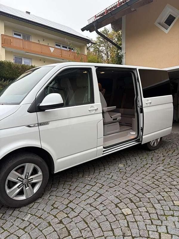Gebraucht VW Multivan Business 150 PS (110 kW) 2016 Weiß Van