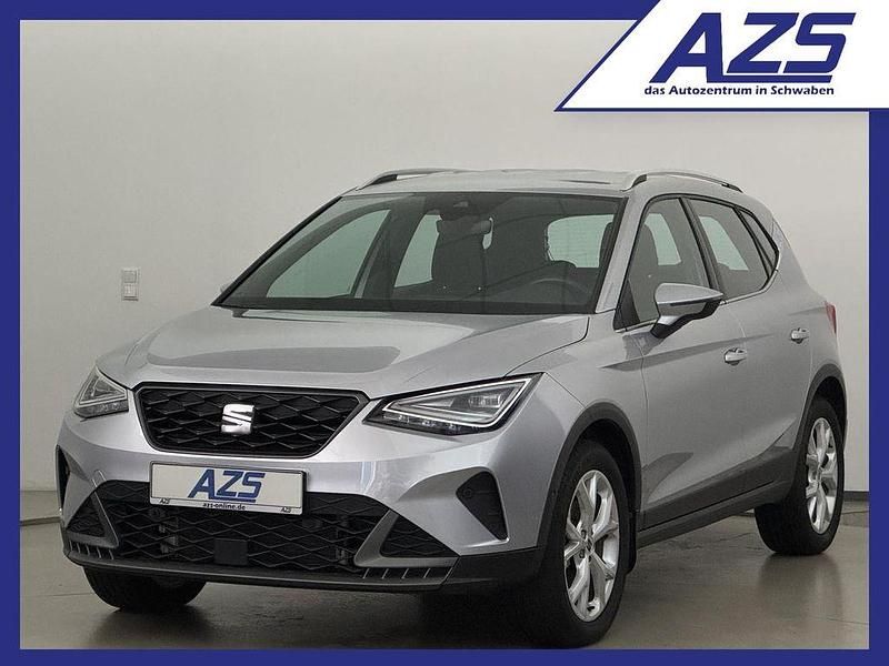 Silber Gebraucht 2024 Seat Arona FR SUV | 20.888 € (Guter Preis) - Bild 1/4