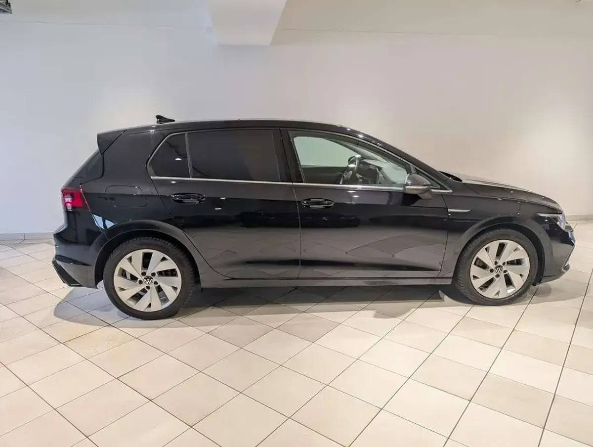 Gebraucht VW Golf VII 150 PS (110 kW) 2020 Schwarz Limousine