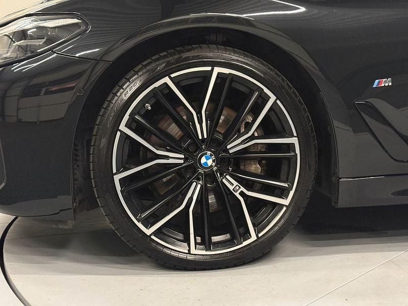Gebraucht BMW 540 M Sport 340 PS (250 kW) 2022 Black sapphire metallic Kombi