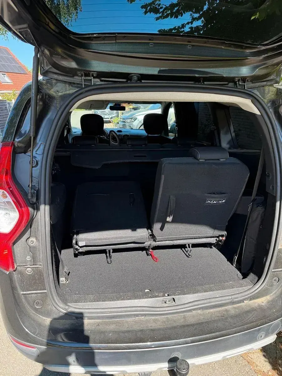 Gebraucht Dacia Lodgy Stepway 109 PS (80 kW) 2017 Schwarz Van / Kleinbus