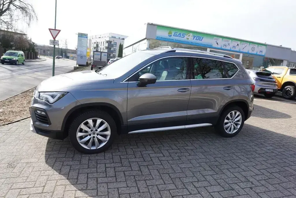 Usado Seat Ateca Xperience 150 CV (110 kW) 2025 Gris SUV