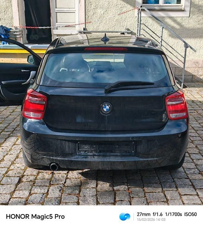 Gebraucht BMW 114 102 PS (75 kW) 2014 Schwarz Kleinwagen