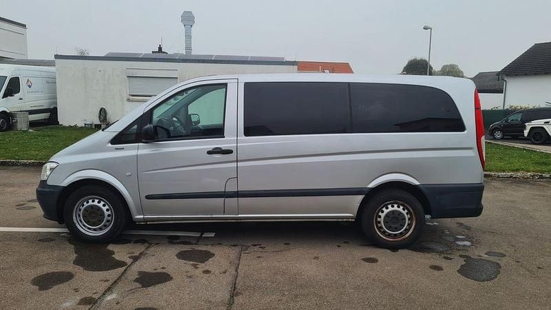 Gebraucht Mercedes Vito 163 PS (119 kW) 2012 Silber Van