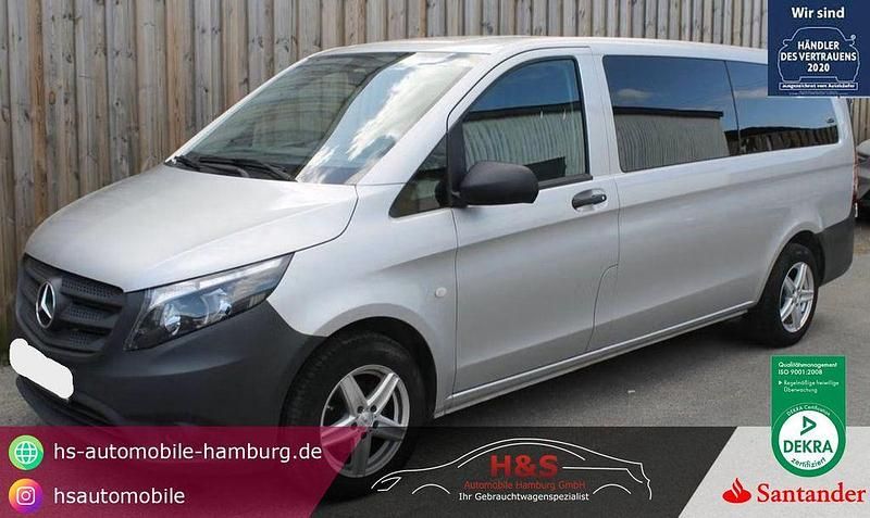Brillantsilber Gebraucht 2019 Mercedes Vito Van | 30.490 € (Teuer) - Bild 1/4