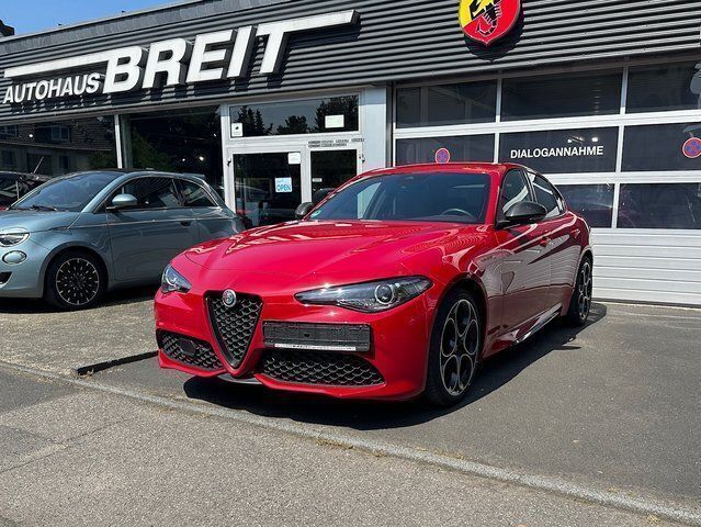 Rosso alfa uni Gebraucht 2021 Alfa Romeo Giulia Ti Limousine | 39.990 € - Bild 1/4