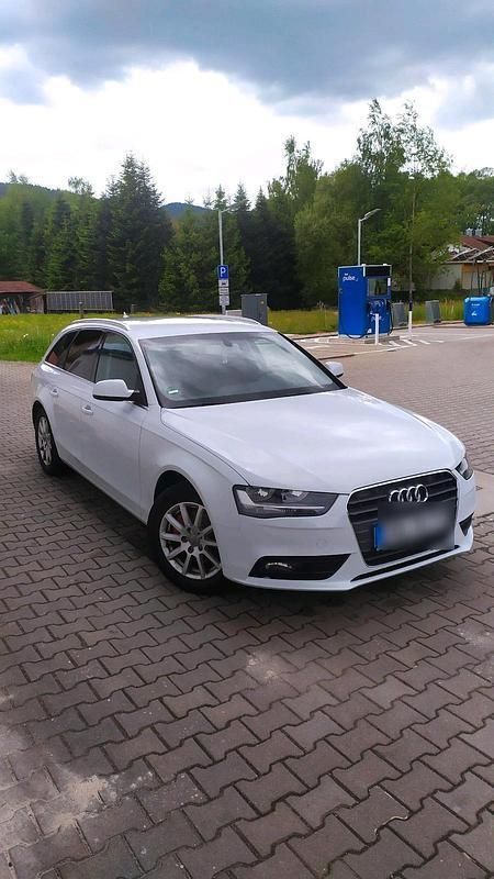 Gebraucht Audi A4 Ambiente 150 PS (110 kW) 2013 Weiß Kombi