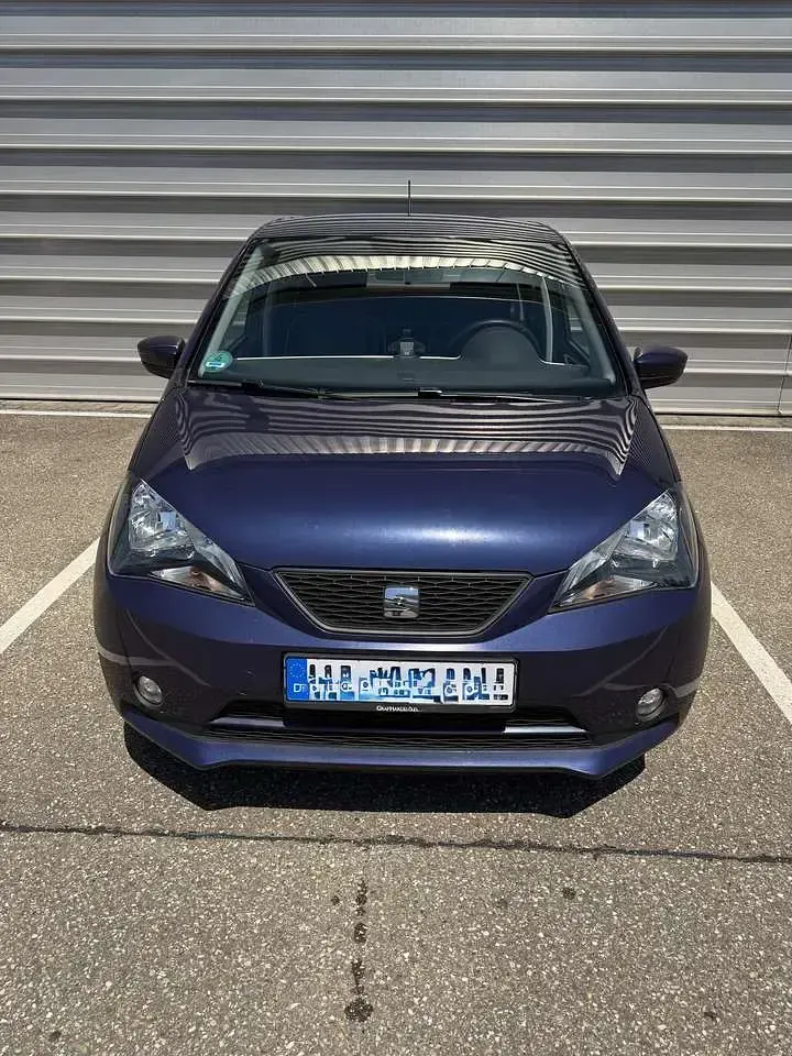Gebraucht Seat Mii Chic 75 PS (55 kW) 2018 Blau Kleinwagen