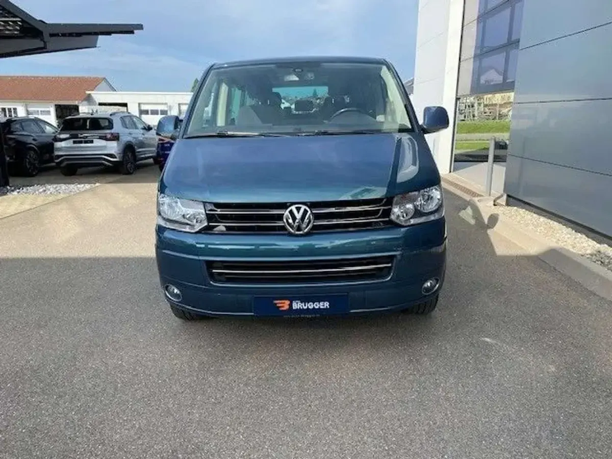Gebraucht VW Multivan Cup 179 PS (131 kW) 2014 Bambusgarden green metallic Van / Kleinbus