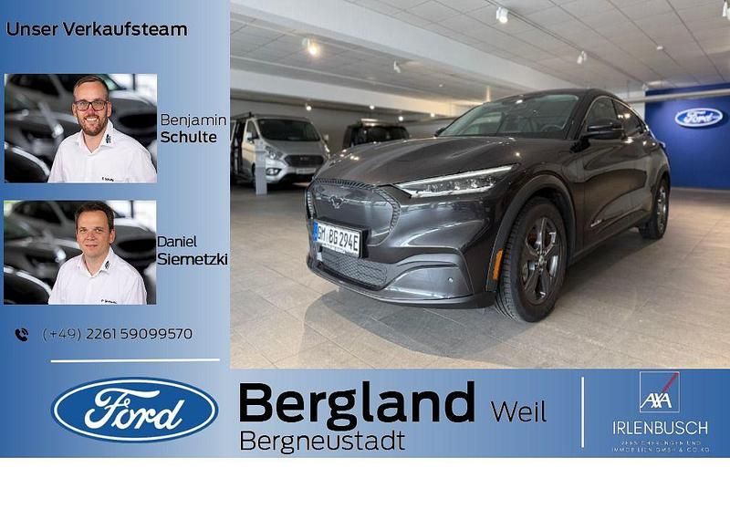 Darkmatter grau grey Gebraucht 2022 Ford Mustang Mach-E Extended Range SUV | 32.490 € (Superpreis) - Bild 1/4