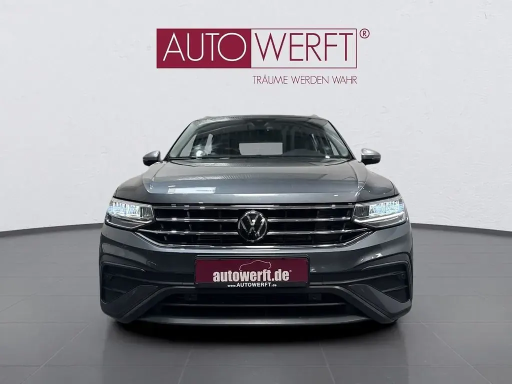 Gebraucht VW Tiguan Life 150 PS (110 kW) 2025 Grau SUV
