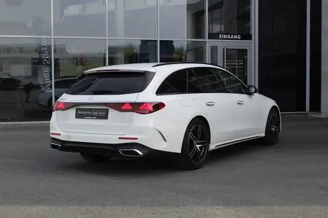Usado Mercedes E200 AMG 204 CV (150 kW) 2025 Blanco Familiar