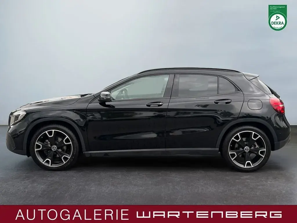 Gebraucht Mercedes GLA200 156 PS (114 kW) 2018 Schwarz SUV