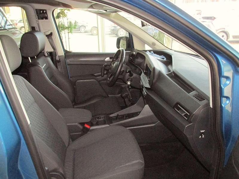 Gebraucht VW Caddy Life 122 PS (89 kW) 2021 Costa azul metallic Van / Kleinbus