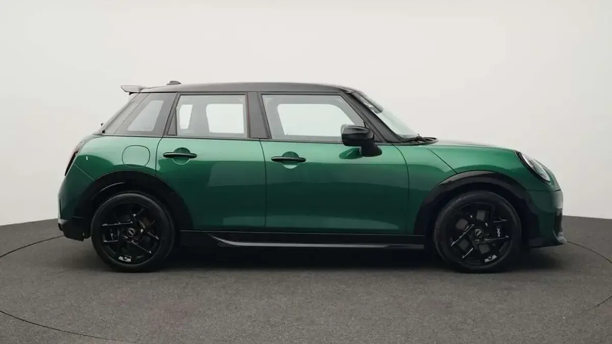Gebraucht Mini John Cooper Works 204 PS (150 kW) 2025 Grün Kleinwagen