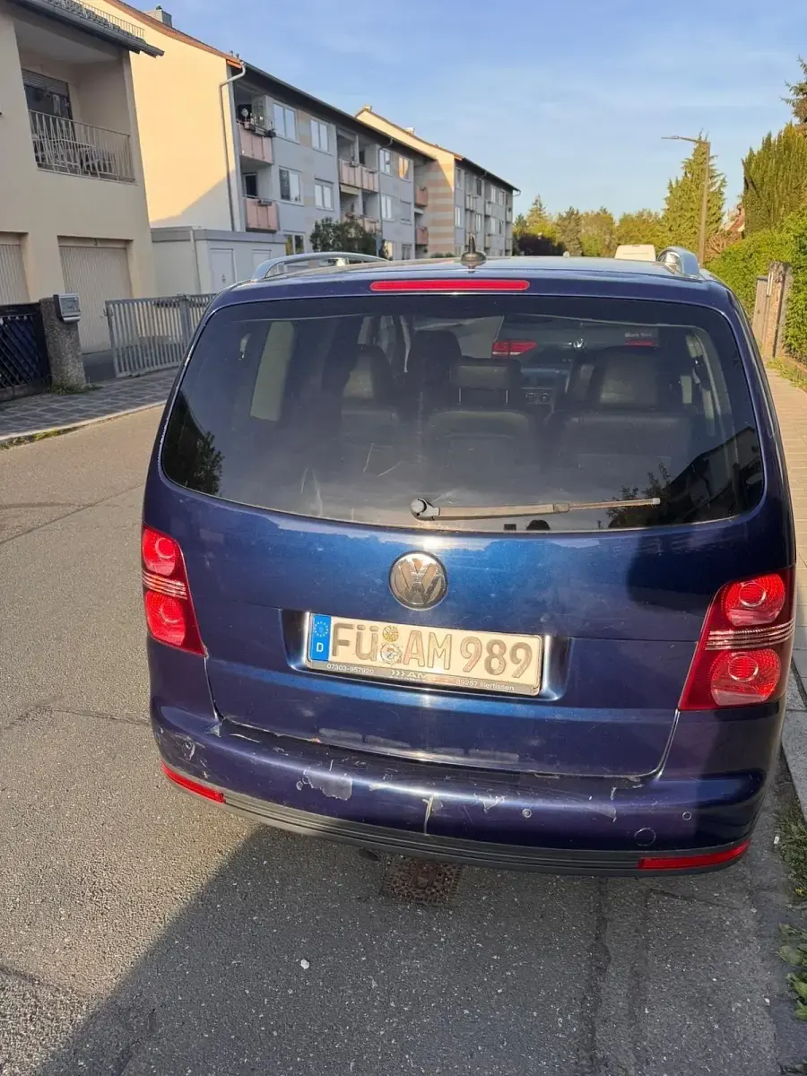 Gebraucht VW Touran 140 PS (102 kW) 2007 Blau Van / Kleinbus