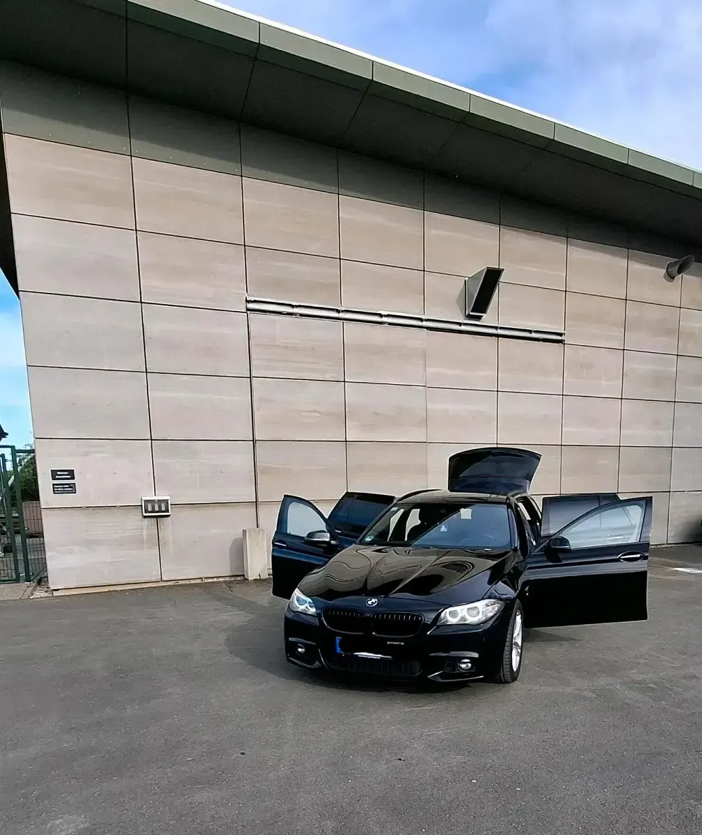 Gebraucht BMW 525 M Sport 218 PS (160 kW) 2015 Schwarz Kombi