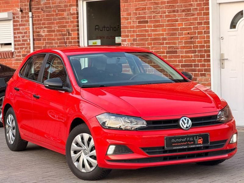 Gebraucht VW Polo Trendline 65 PS (47 kW) 2018 Rot Kleinwagen