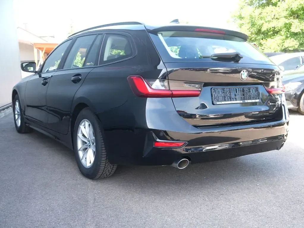Gebraucht BMW 318 Advantage 150 PS (110 kW) 2019 Schwarz Kombi