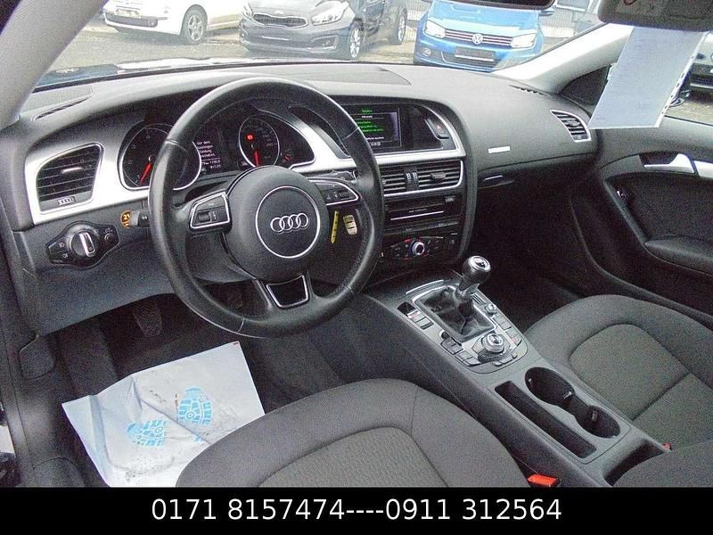 Gebraucht Audi A5 163 PS (119 kW) 2016 Brillantschwarz Coupé