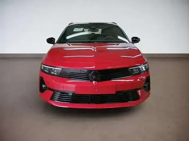 Gebraucht Opel Astra Ultimate 131 PS (96 kW) 2024 Rot Kleinwagen
