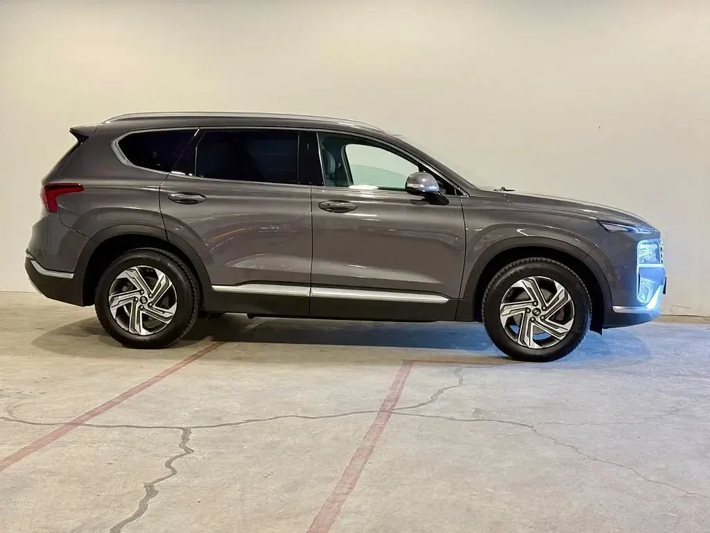 Gebraucht Hyundai Santa Fe 201 PS (147 kW) 2021 Grau SUV