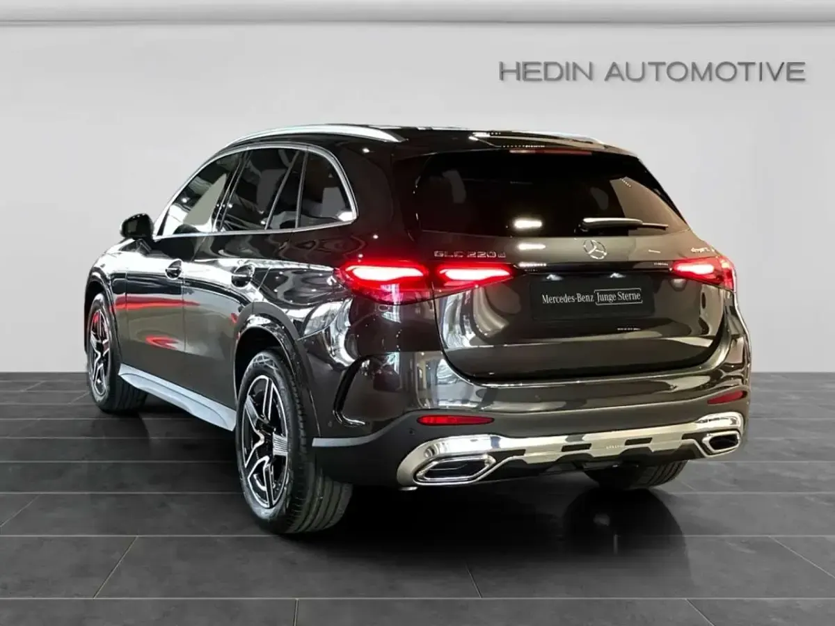 Gebraucht Mercedes GLC220 AMG 197 PS (144 kW) 2025 Grau SUV