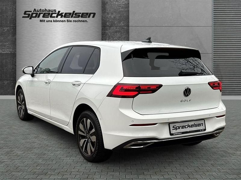 Gebraucht VW Golf VIII Move 116 PS (85 kW) 2024 Weiß Limousine