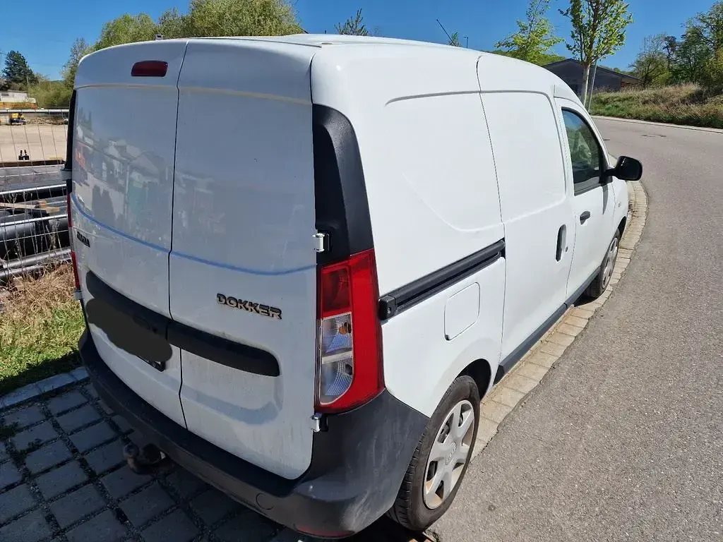 Gebraucht Dacia Dokker 90 PS (66 kW) 2018 Weiß Van / Kleinbus